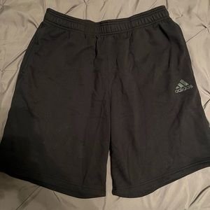 adidas fleece shorts size large